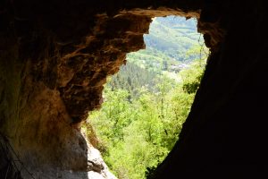 Massif de l'Aigoual, gorges du Trévezel - Grotte Saint Firmin