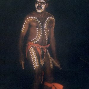David Ngoombujurra Starr - Originaire de l’ethnie Yamatji-Wongai, excellent danseur et joueur de didjeridoo