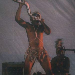 Bushmen SAN - Ethnie d’Afrique du Sud pratiquant toujours (et avec quel talent !) l’art rupestre chamanique et mimes des animaux
