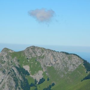 le Pic du Gar et son petit nuage ... vu du Cagire