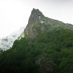 Pic de Peyrenère, 1747 m - Vue de la vallée de Cauterets, 900 m d’altitude