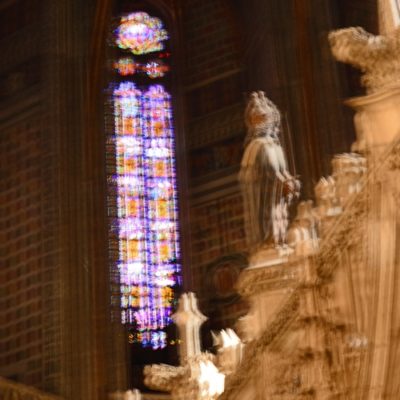 flouté -vitrail du cœur de la Cathédrale Sainte-Cécile d'Albi