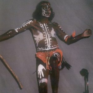 Djunawong Stanley Mirindo - De l’ensemble Bugarrigarra, le Rêve Aborigène d’Australie, voir : http://www.babelio.com/livres/Collectif-Gwion-Gwion/812247