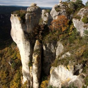 Gorges de la Dourbie - Lieu des acrobaties, vers Roquesaltes, au-dessus de Sainte-Marguerite (Aveyron) 