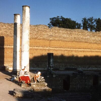 1957 Villa Adriana, Italie  avec "mutti" ... 