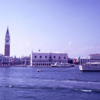 1964 Venise, le Palais des Doges