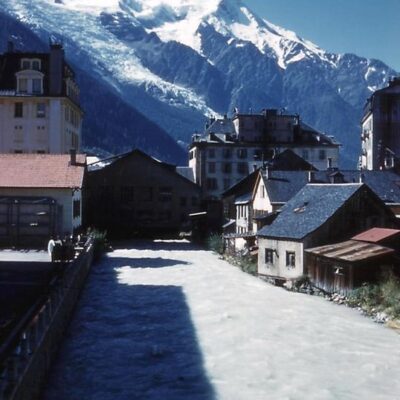 Chamonix 1961 - le Mt blanc vu de l'Arve