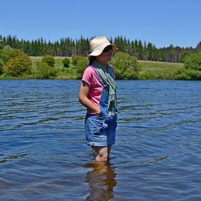 2018  - les "pattes" dans le lac du Saut de Vésoles (Hérault)