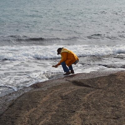 2022-2023 Cap d'Agde, le rivage des Falaises, "purification" des “taku wakan” ou « choses sacrées ». Les phénomènes considérés comme “taku wakan” peuvent être transformés temporairement ou en permanence. Ceux qui le sont en permanence sont désignés collectivement comme “Wakantanka” 